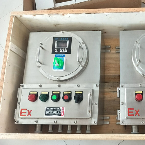 不銹鋼防爆配電箱、IIC級防爆不銹鋼配電箱、化工廠防爆配電箱、水泵防爆控制箱