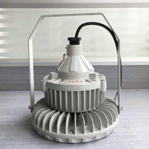 氣體粉塵防爆LED燈，加油站防爆投光燈200W，化工廠專用防爆LED燈，油罐區(qū)防爆LED燈150W